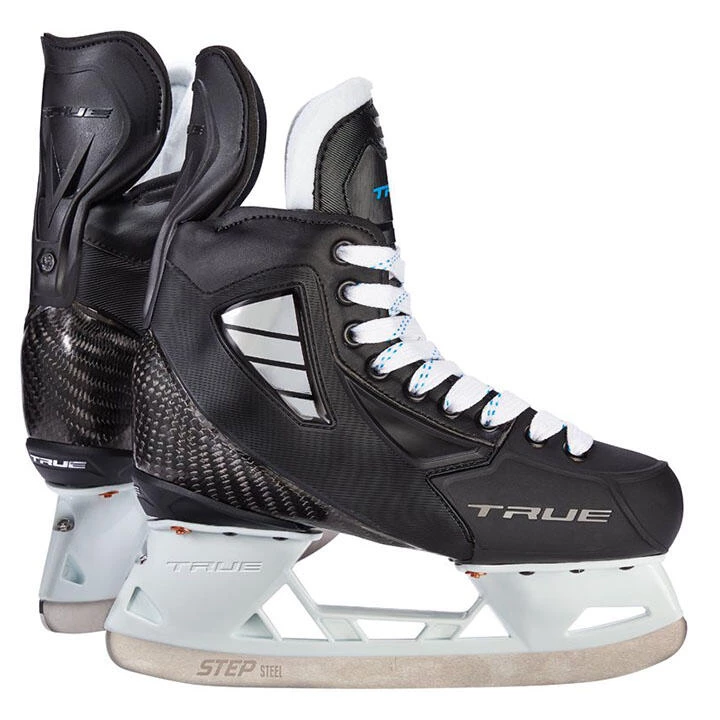 New π True Hockey True Junior Hockey Skates π€© 1 New π True Hockey True Junior Hockey Skates π€©